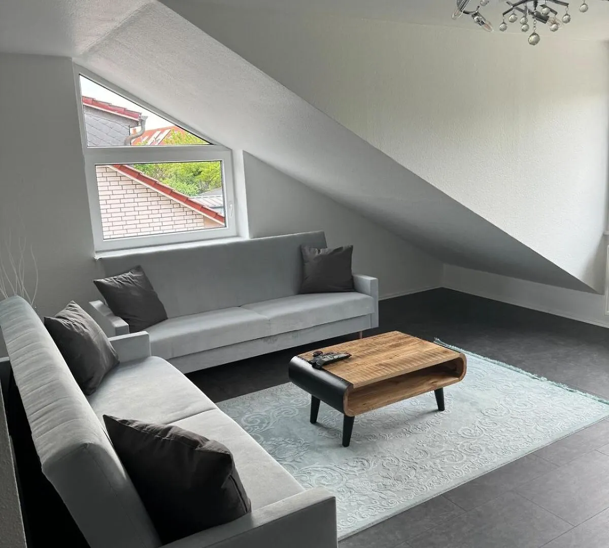 Komplett Neu Renovierte Wohnung! Hannover